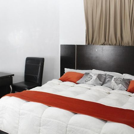 Blue Moon Hotels Victoria Island Lagos Bagian luar foto