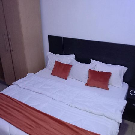 Blue Moon Hotels Victoria Island Lagos Bagian luar foto