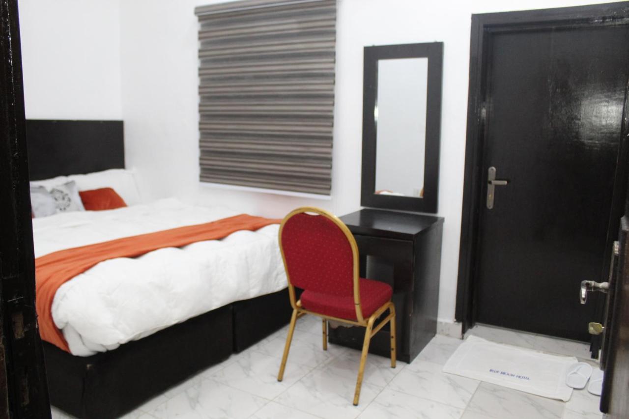 Blue Moon Hotels Victoria Island Lagos Bagian luar foto