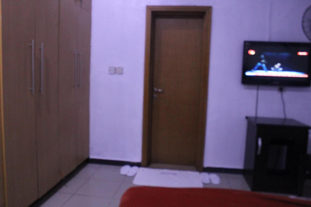 Blue Moon Hotels Victoria Island Lagos Bagian luar foto