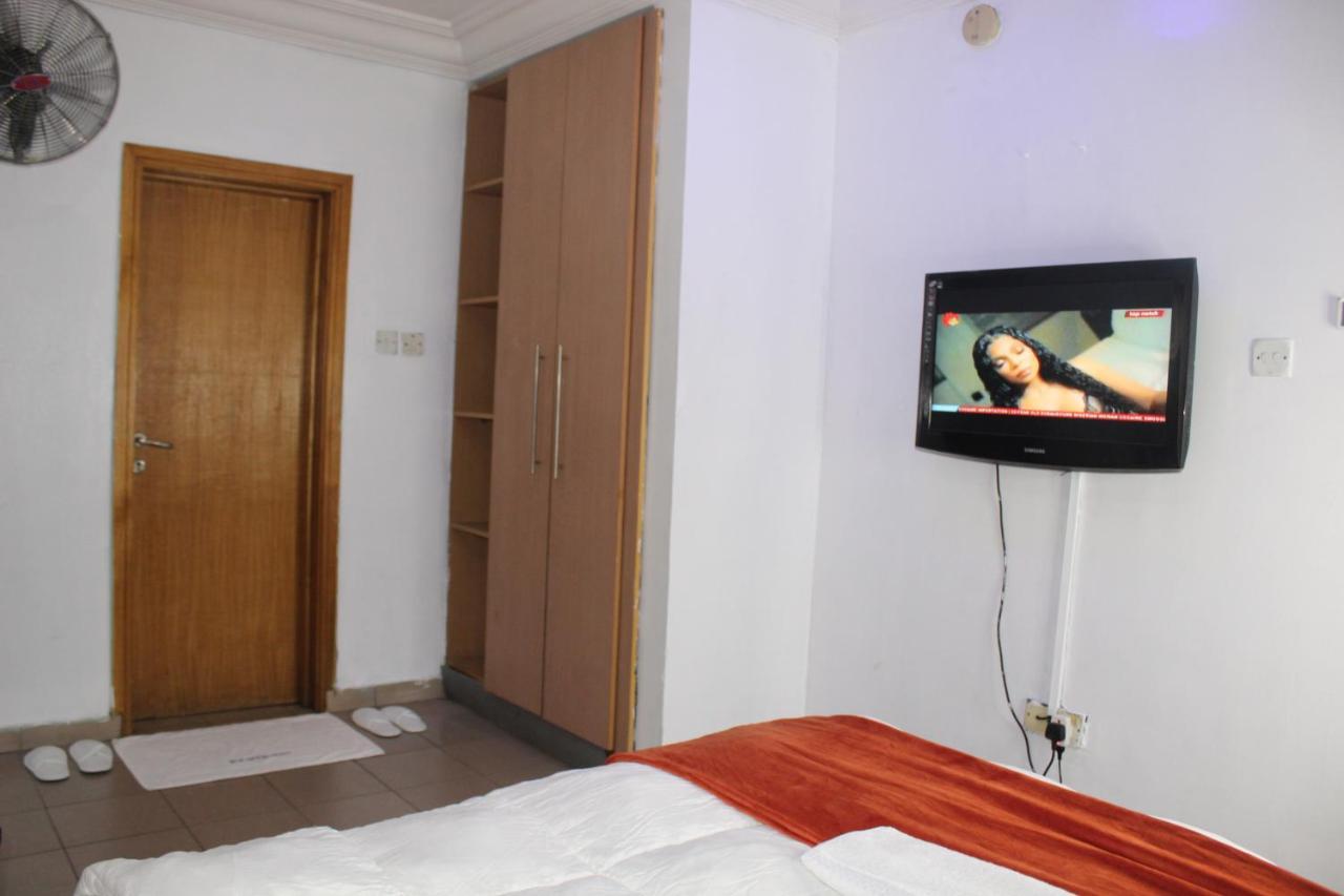 Blue Moon Hotels Victoria Island Lagos Bagian luar foto