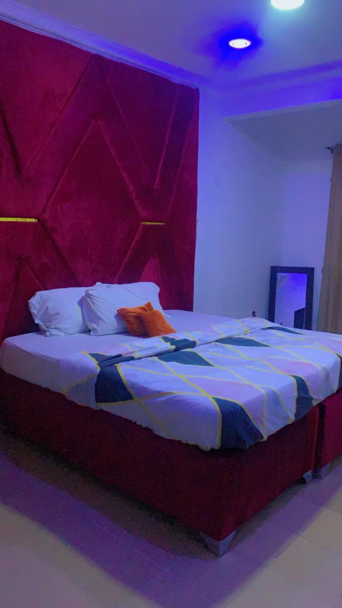 Blue Moon Hotels Victoria Island Lagos Bagian luar foto
