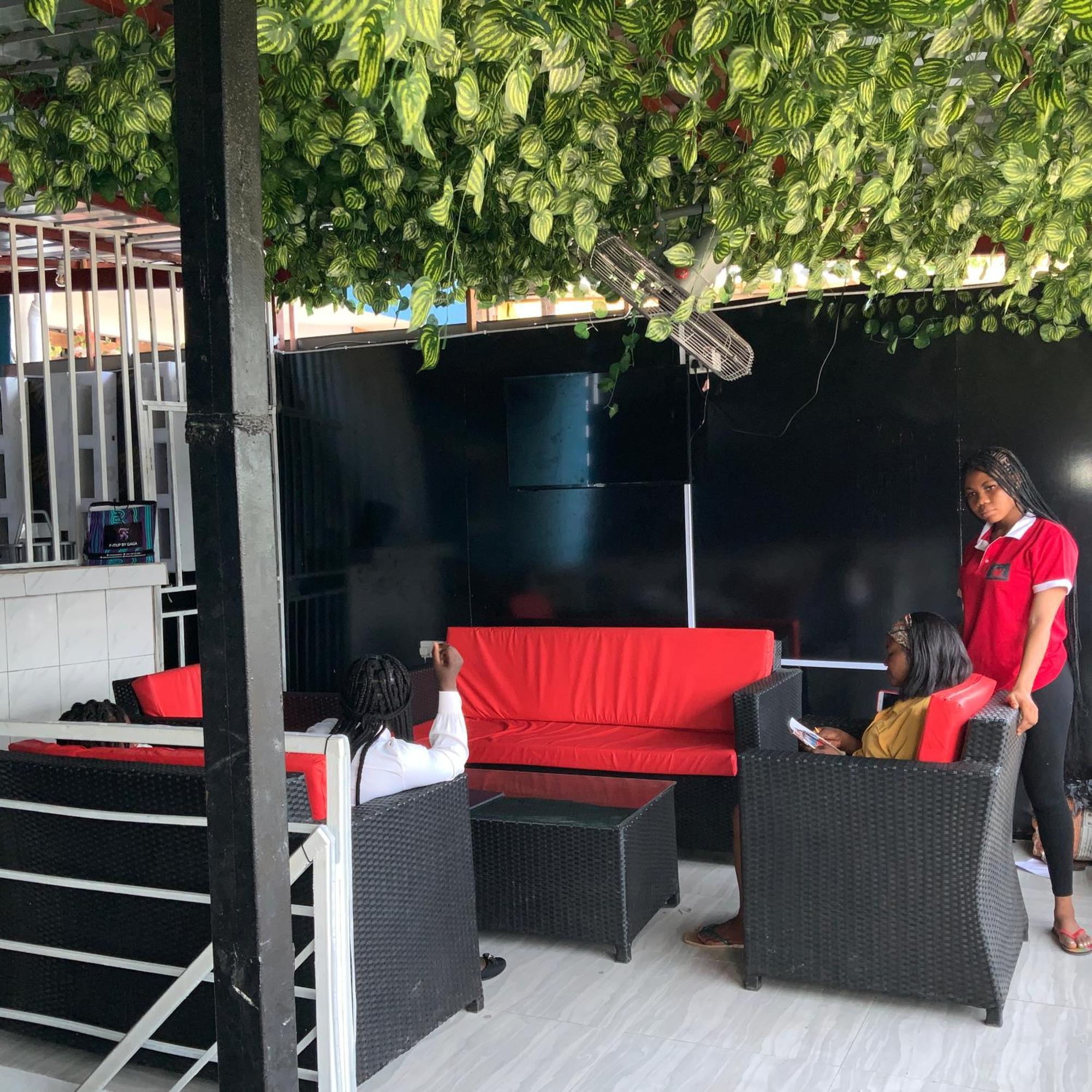 Blue Moon Hotels Victoria Island Lagos Bagian luar foto