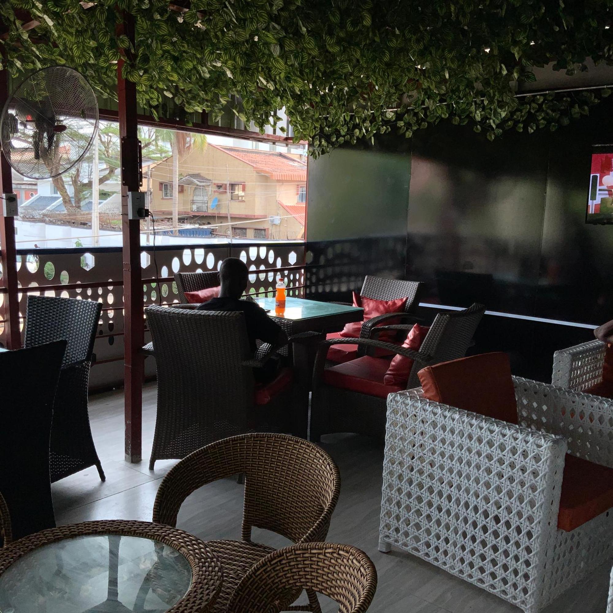 Blue Moon Hotels Victoria Island Lagos Bagian luar foto